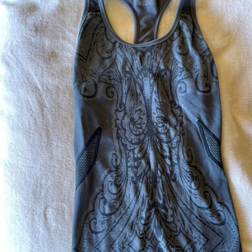 Athleta tank